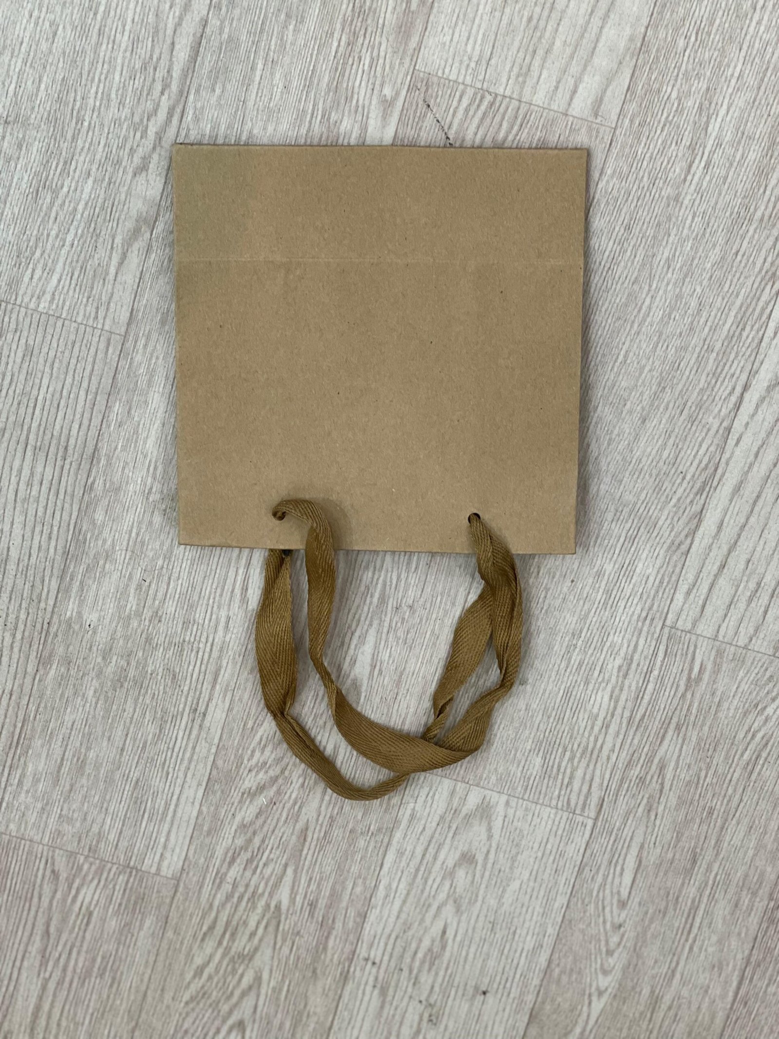 كيس-هدايا-صغير-scaled-1.jpg small gift bag (3) - Image 1